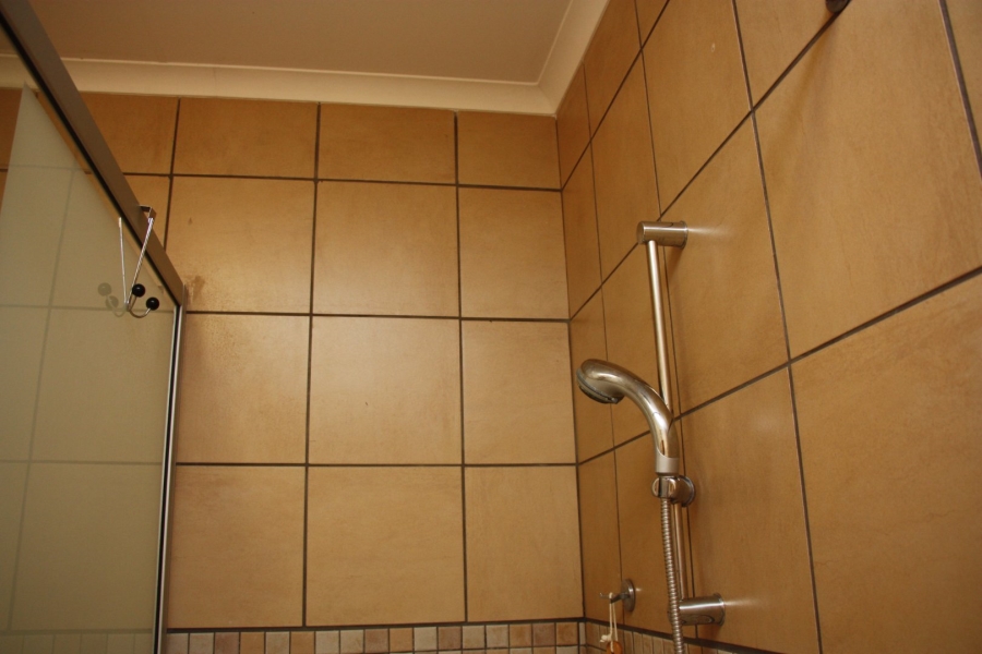 1 Bedroom Property for Sale in Langenhovenpark Free State